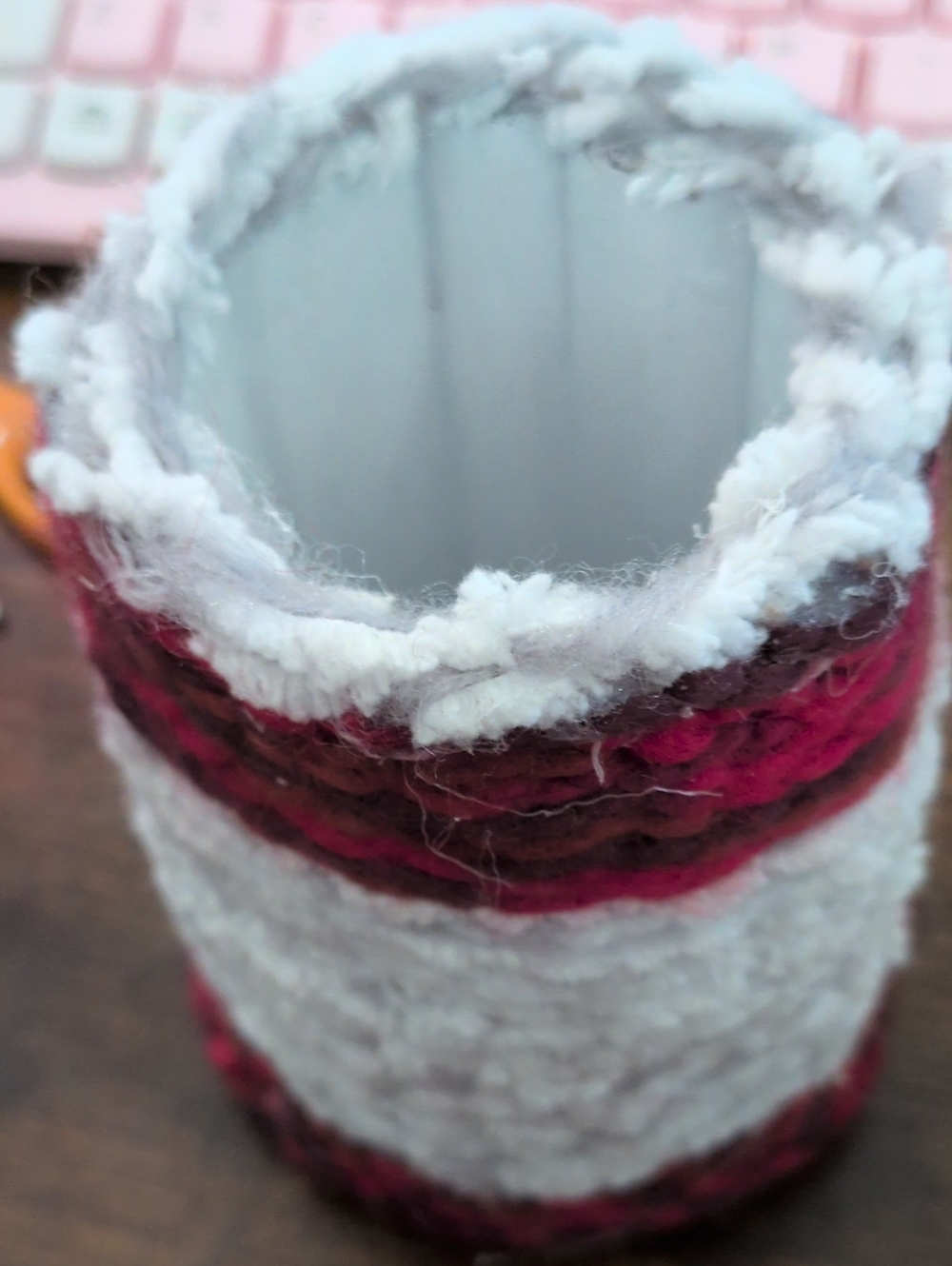 White and Red Yarn Cup Pen Holder Made By Jojo69 Check Out Her Closet